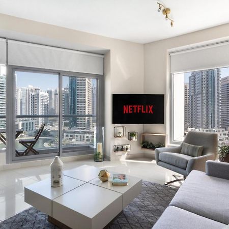 Guestready - Marina View | Fairfield Tower Apartment Dubai Bagian luar foto